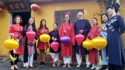 Expats eager to enjoy Tet in Vietnam