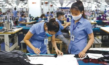 Garment sector expects to overcome difficulties as orders rise again