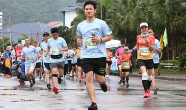 1,800 athletes join Quang Binh Discovery Marathon
