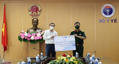 Military Bank donates 1 million N95 medical masks to Ministry of Health