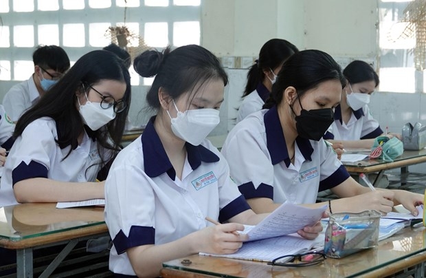 More secondary, high school students in Ho Chi Minh City return to school