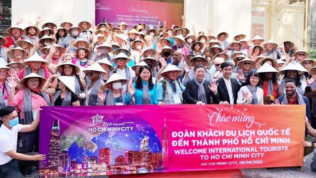 vietnam’s-tourism-industry-bounces-back-strongly.jpg
