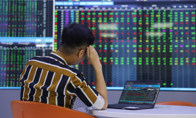 Rumors, manipulation plague Vietnam markets