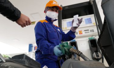 Vietnam mulls quadrupling national fuel reserves amid price surge