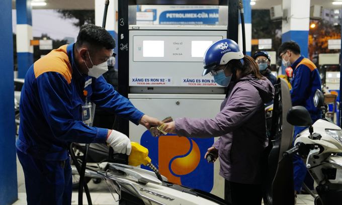 Finance ministry proposes tax cuts on gasoline