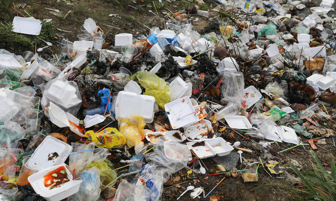 Take-away food packaging makes up most plastic waste in Vietnam: survey