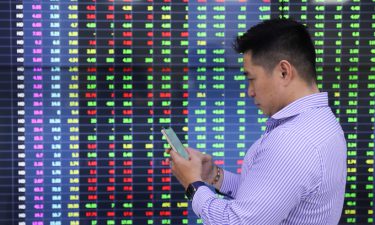 VN-Index gains as most blue chips increase